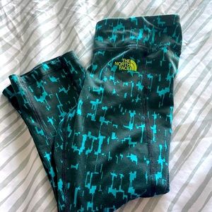 capri leggings, north face, small, soft feeling